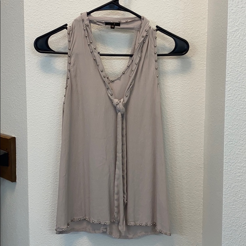 Sleeveless dressy top